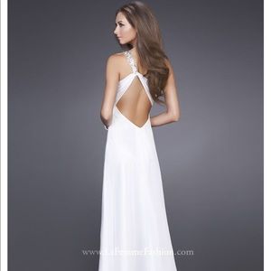 NWT La Femme 15361 white size 2